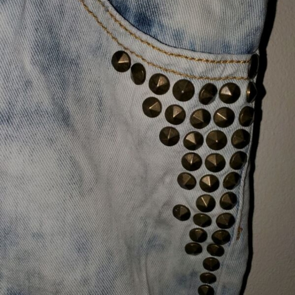 WE THE FREE - DENIM SHORTS - Picture 2 of 4